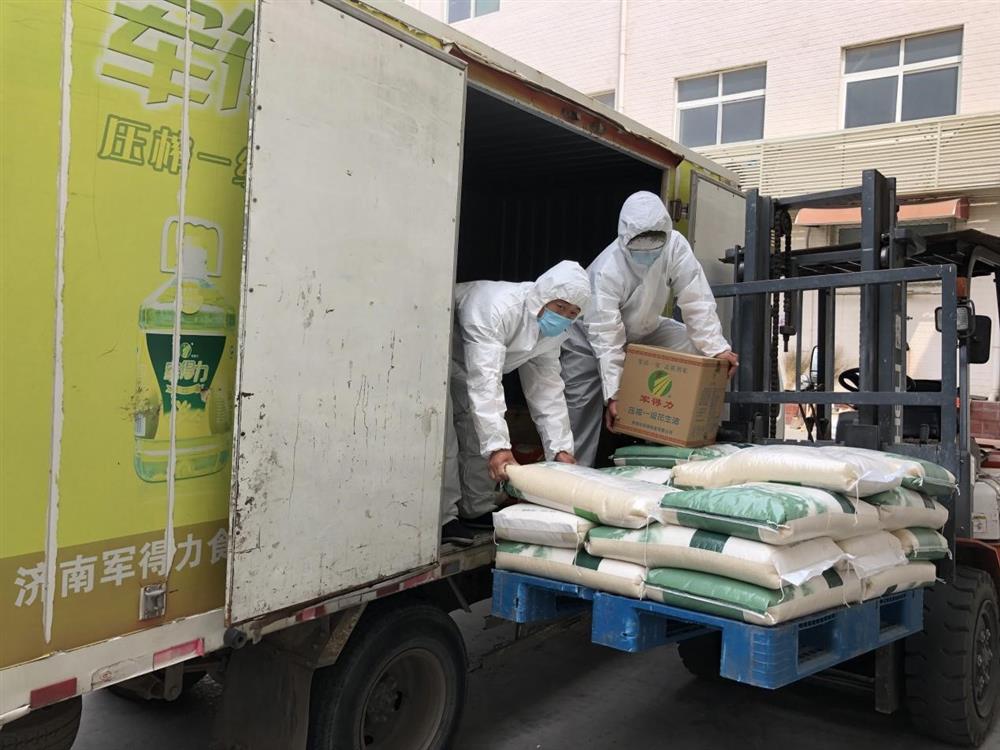 濟(jì)糧集團(tuán)：堅(jiān)決筑牢糧油供應(yīng)保障線(xiàn)