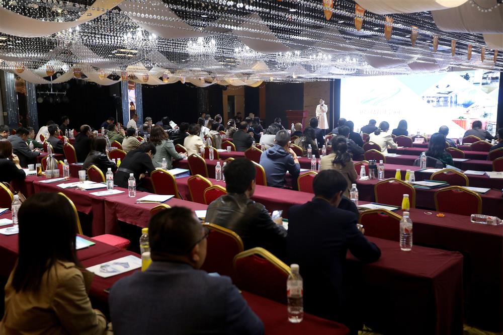 AI賦能產(chǎn)業(yè)生態(tài)！科創(chuàng)投集團旗下銀河數(shù)創(chuàng)空間舉辦濟南科創(chuàng)數(shù)創(chuàng)生態(tài)大會